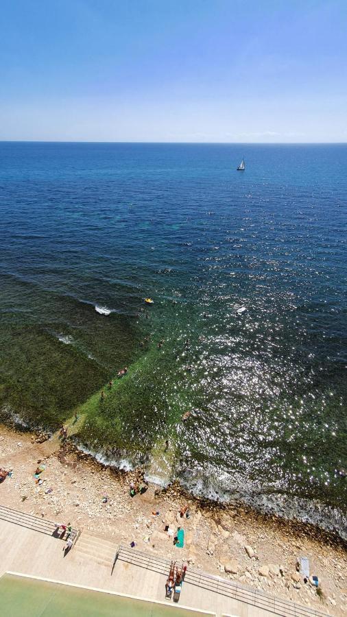 Sobre Las Olas Del Mar El Campello Buitenkant foto